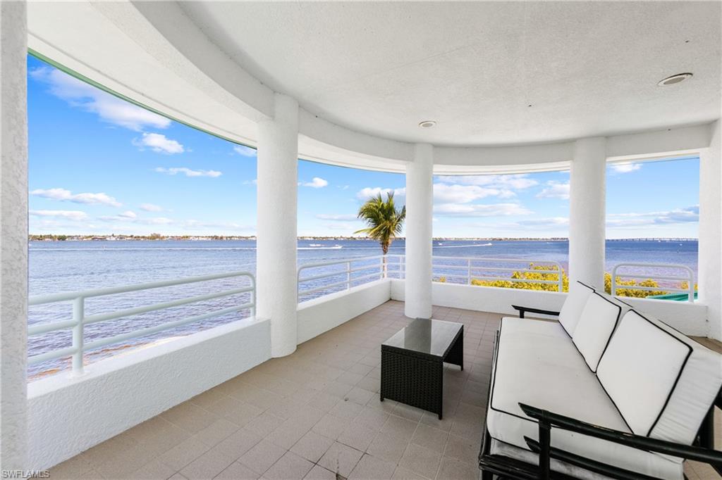 FORT MYERS - Residential