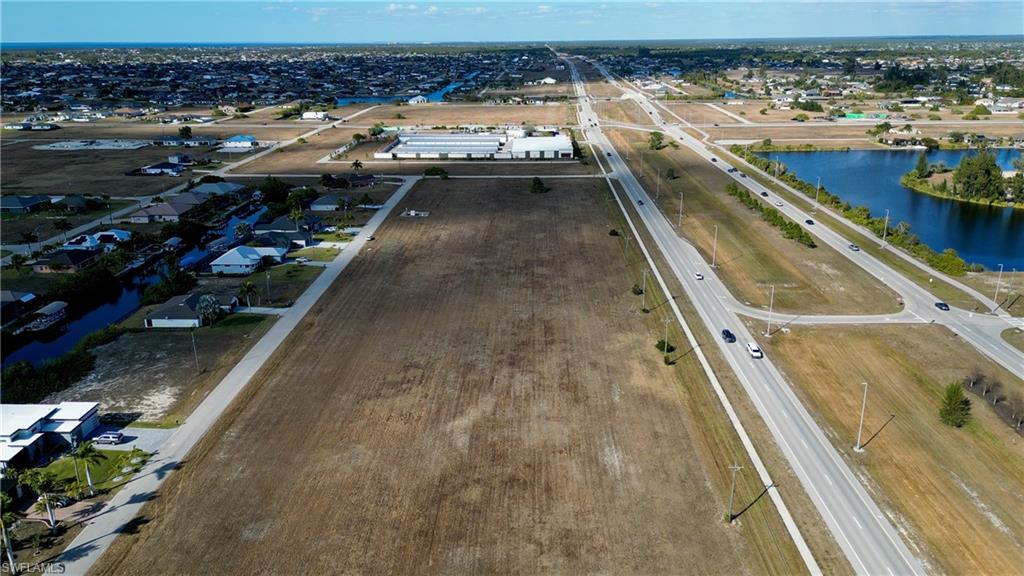 CAPE CORAL - Land