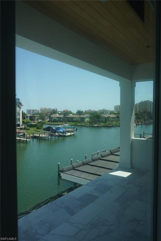 888 Banyan CT