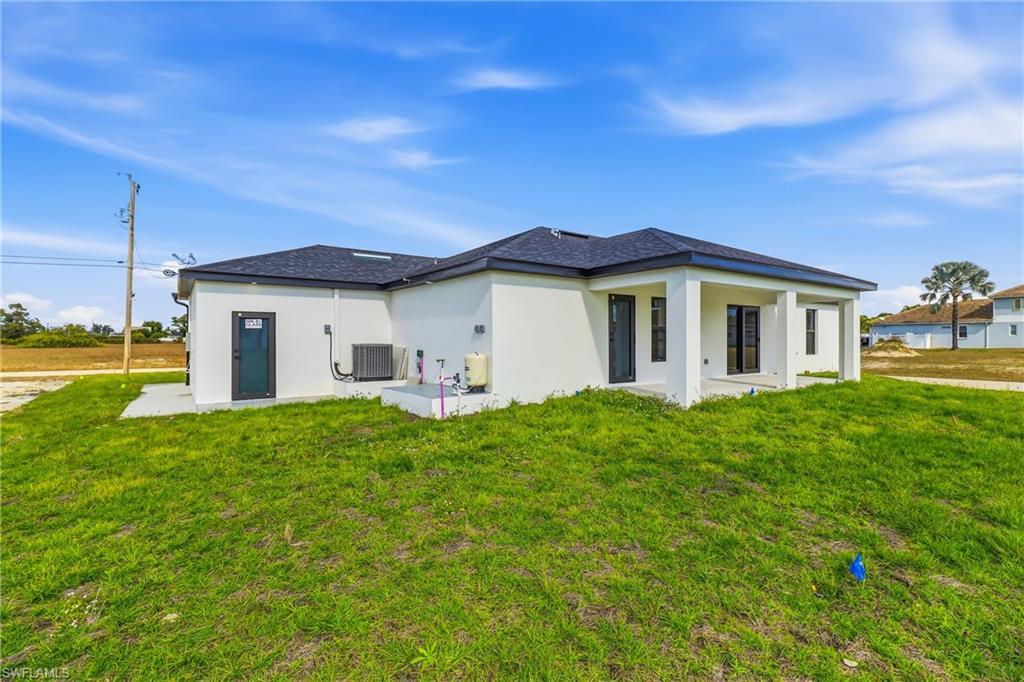 CAPE CORAL - Residential