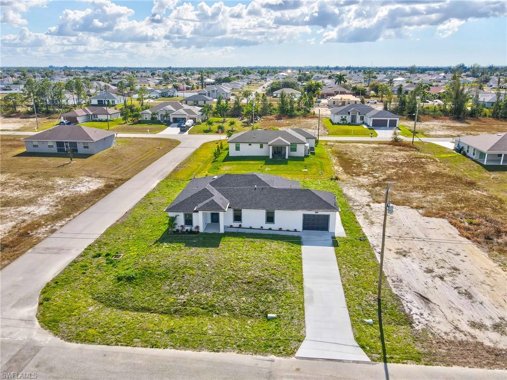 CAPE CORAL - Residential