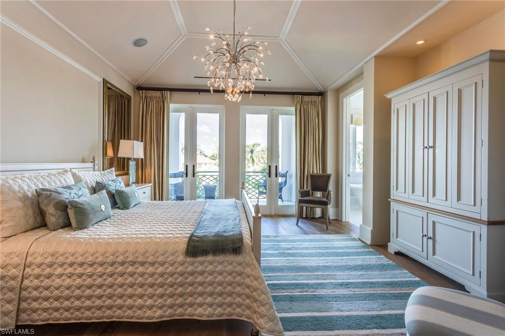 NAPLES CASAMORE - Residential