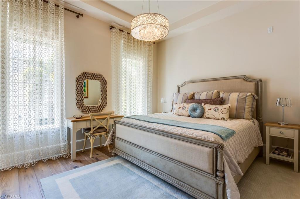 NAPLES CASAMORE - Residential