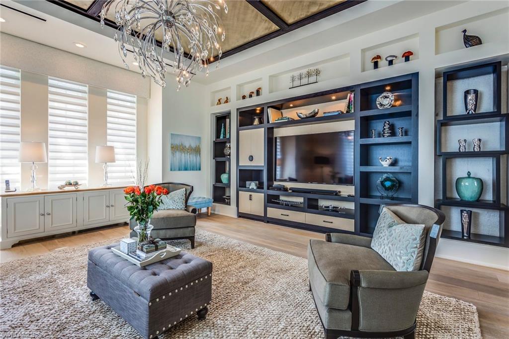 NAPLES CASAMORE - Residential