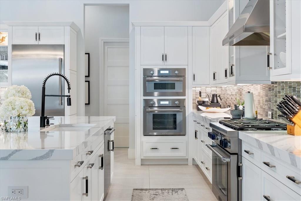 ISLES OF COLLIER PRESERVE - Residential