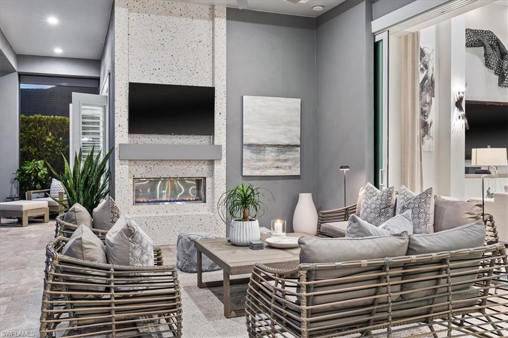 ISLES OF COLLIER PRESERVE - Residential