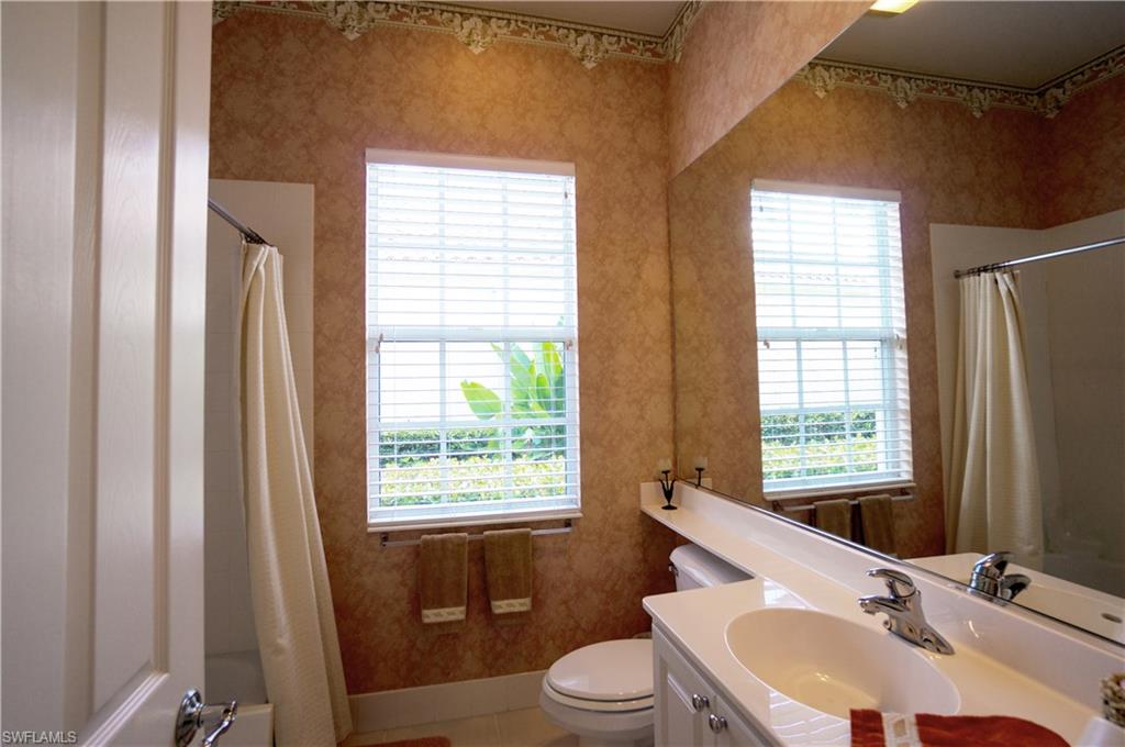 ISLAND WALK - Residential