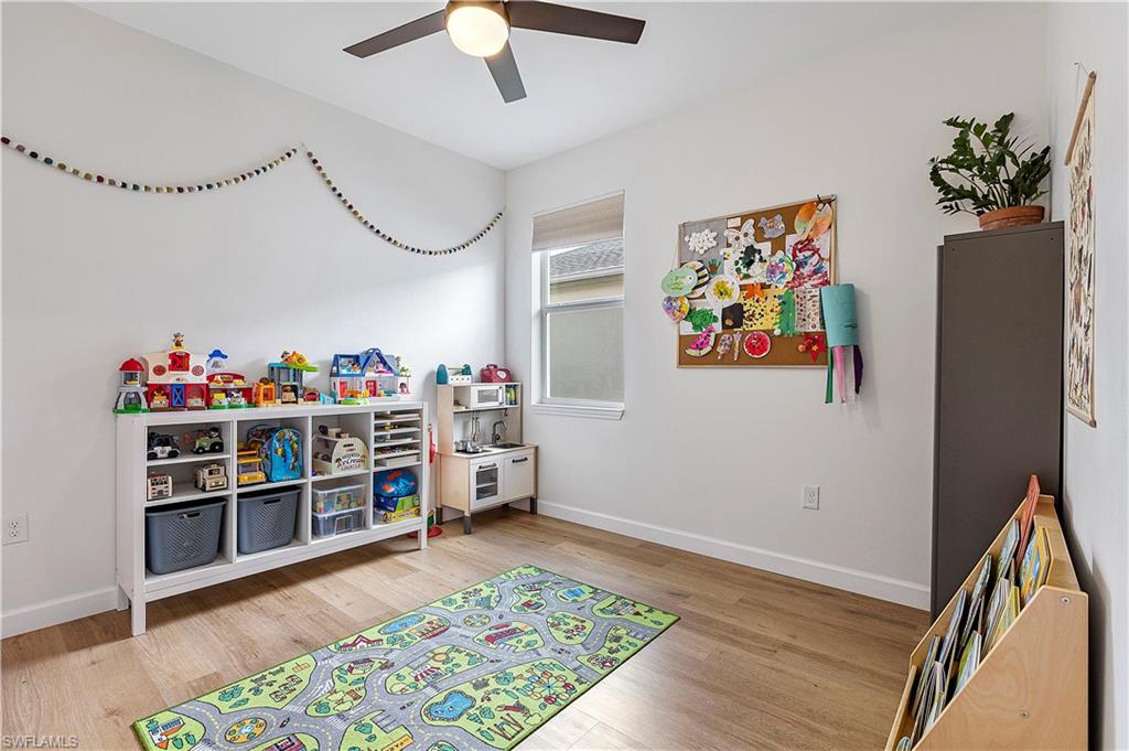 CRESCENT GROVE - Residential