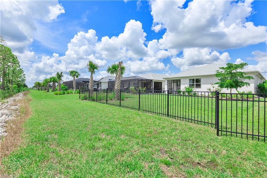 CRESCENT GROVE - Residential