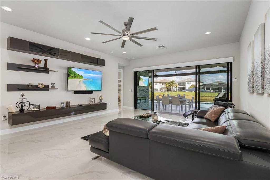 STONECREEK - Residential