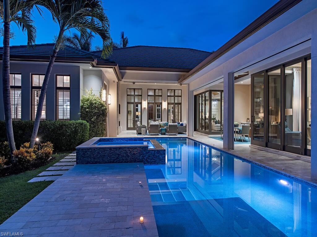 MOORINGS - Residential