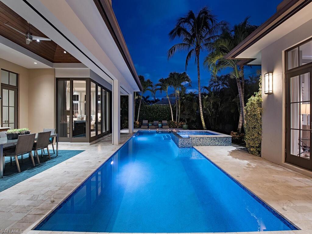 MOORINGS - Residential