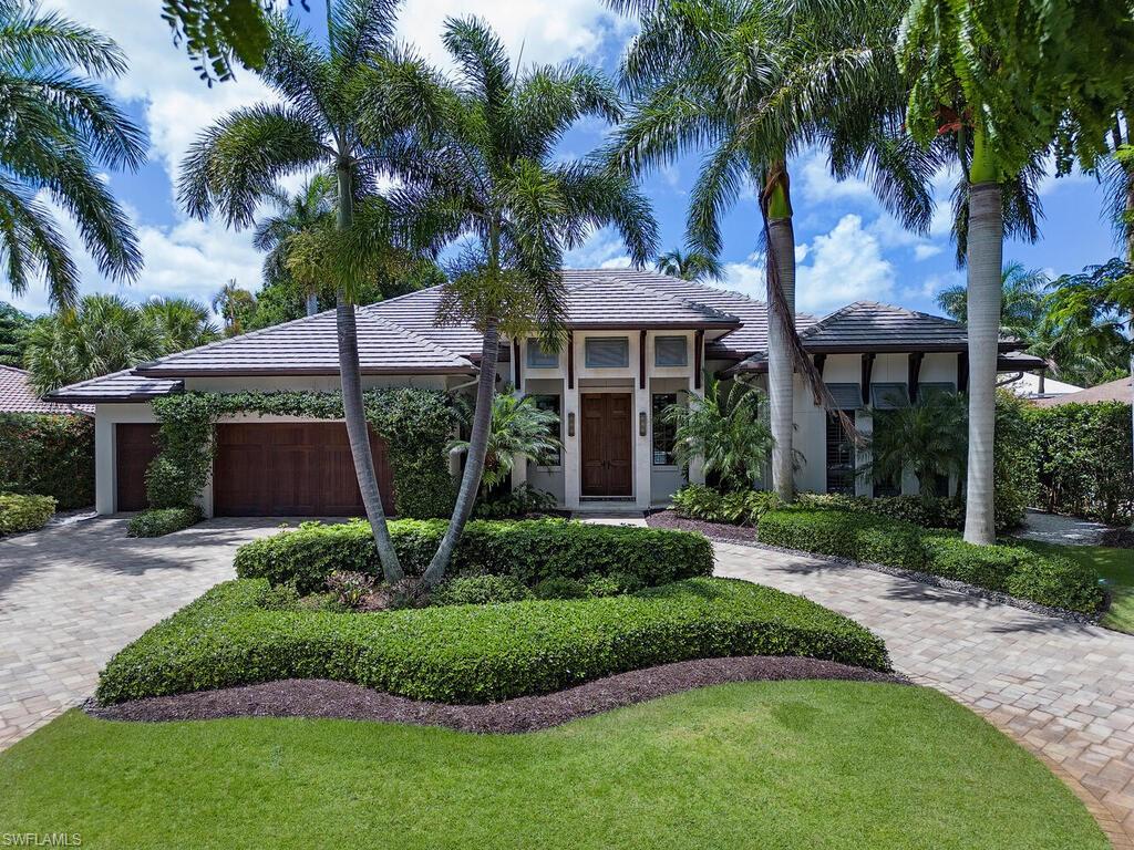 MOORINGS - Residential