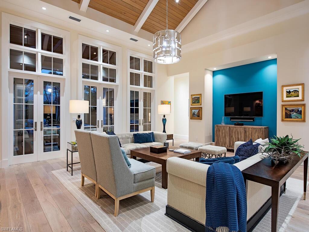 MOORINGS - Residential