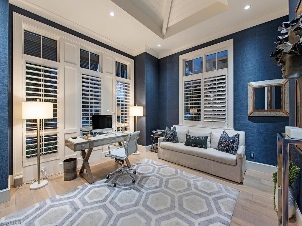 MOORINGS - Residential