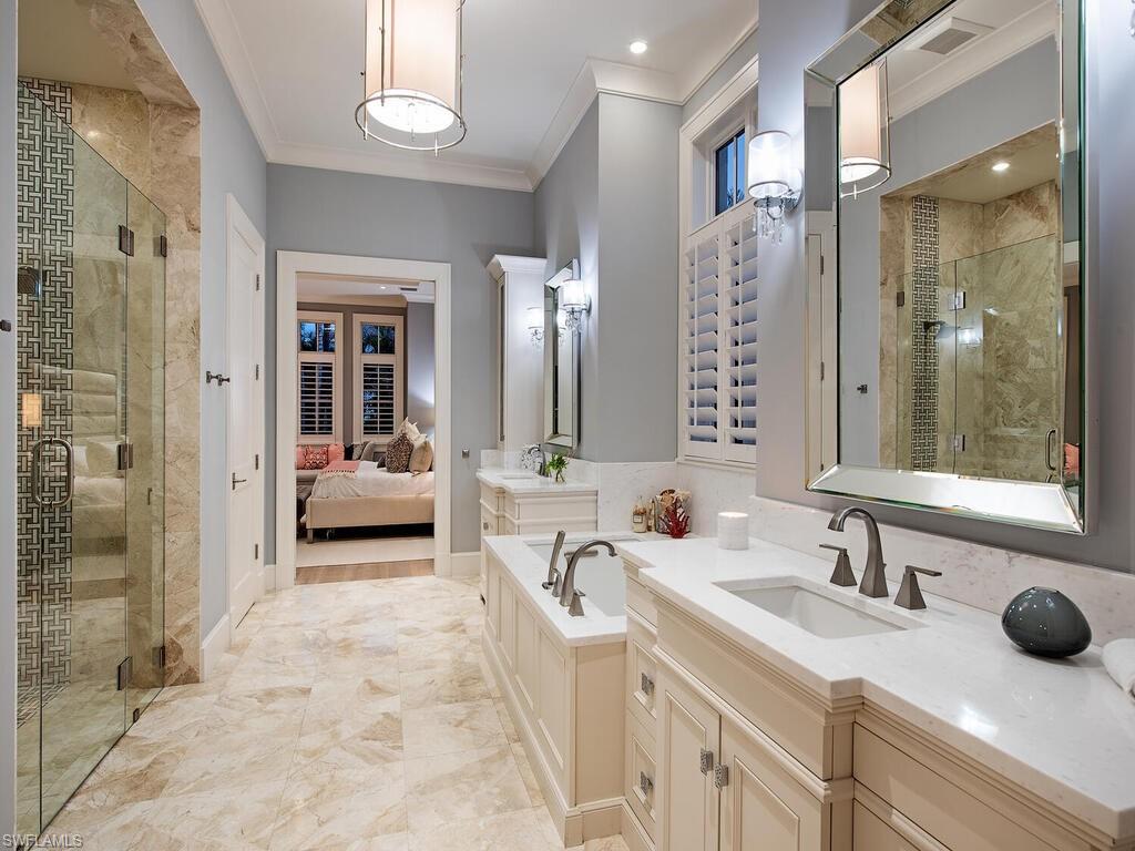 MOORINGS - Residential