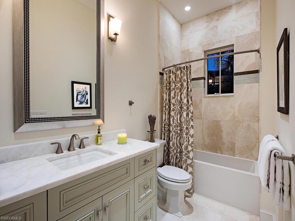 MOORINGS - Residential