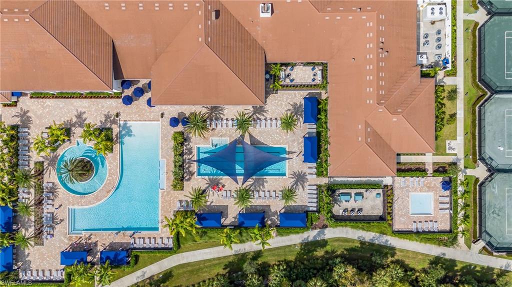 VALENCIA TRAILS - Residential