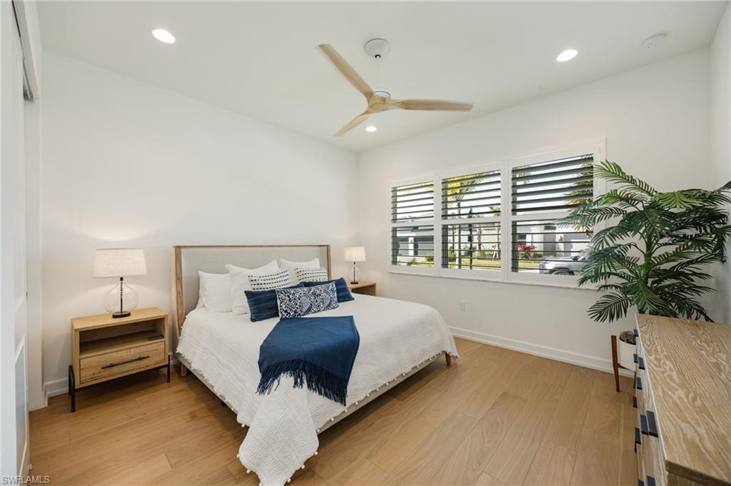 VALENCIA TRAILS - Residential