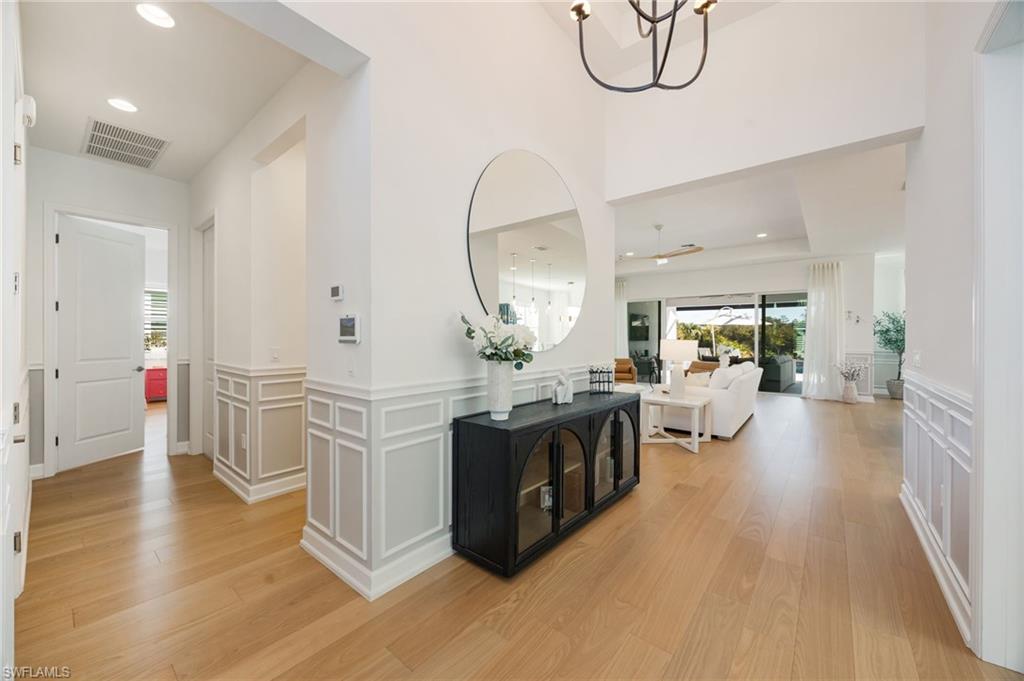 VALENCIA TRAILS - Residential