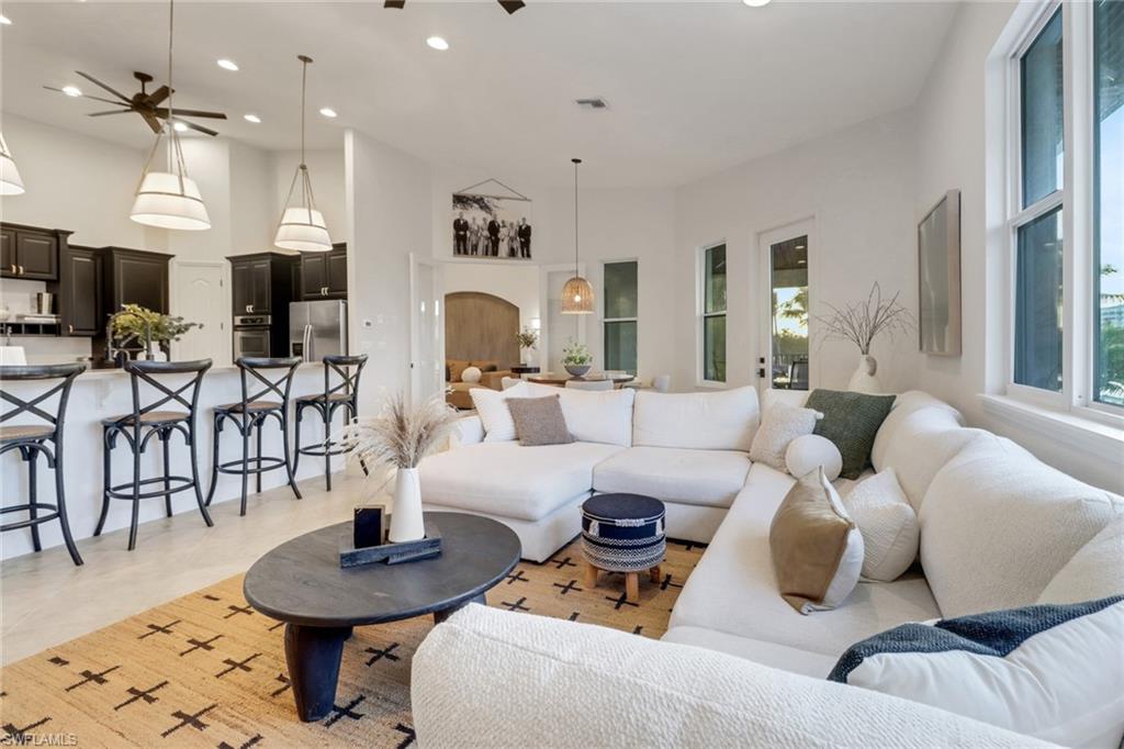 LITTLE HICKORY SHORES - Residential