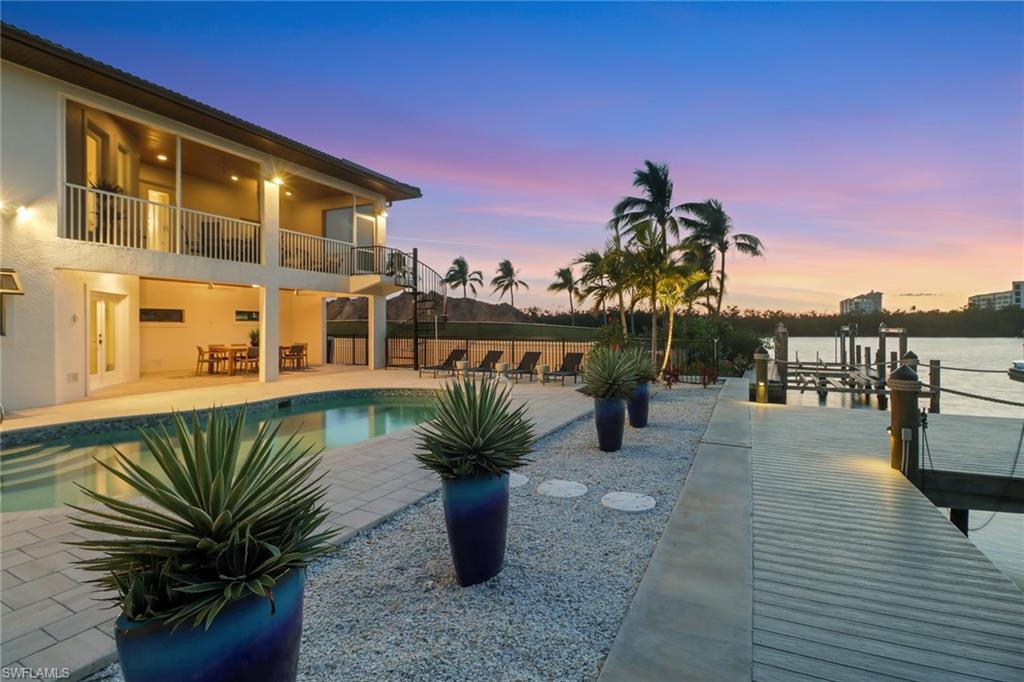 LITTLE HICKORY SHORES - Residential