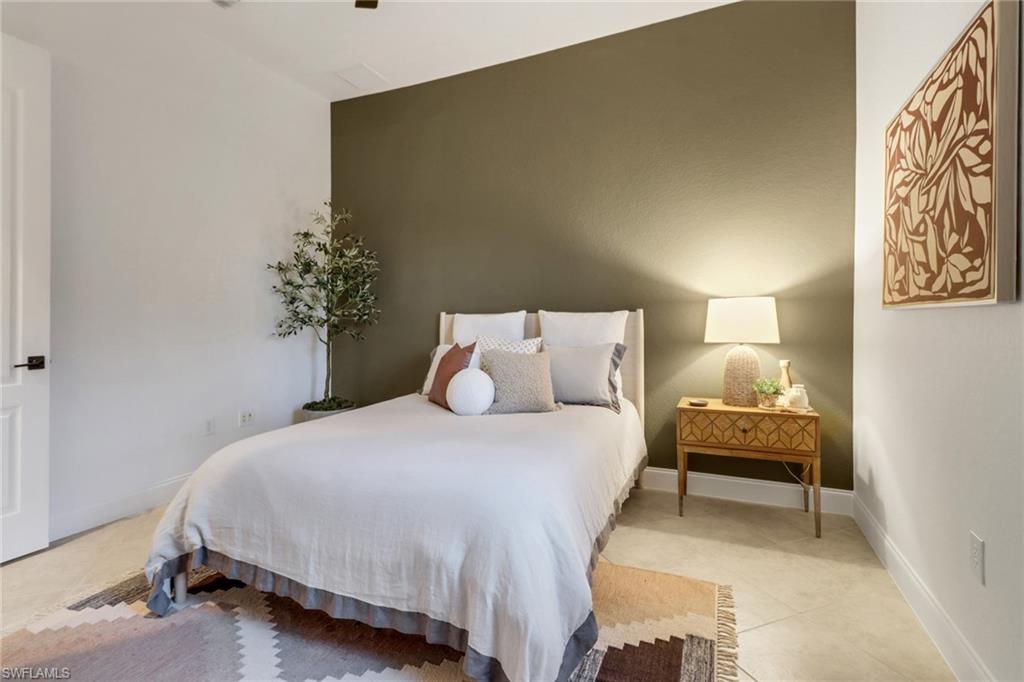 LITTLE HICKORY SHORES - Residential