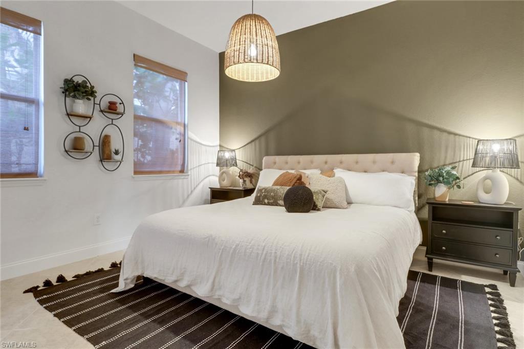 LITTLE HICKORY SHORES - Residential