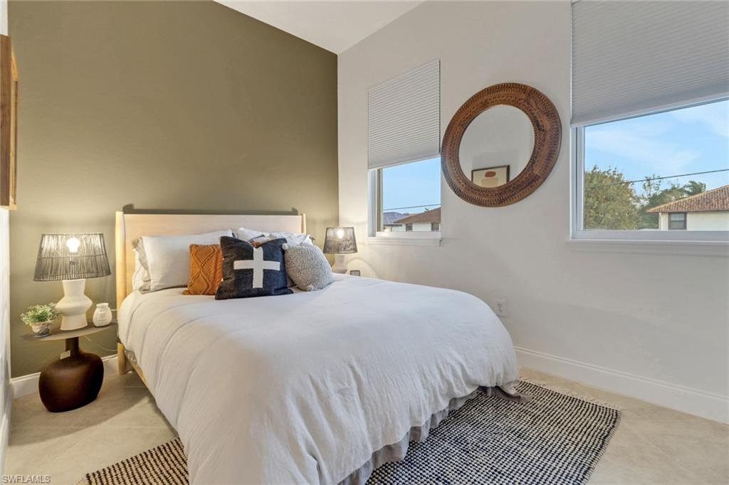 LITTLE HICKORY SHORES - Residential