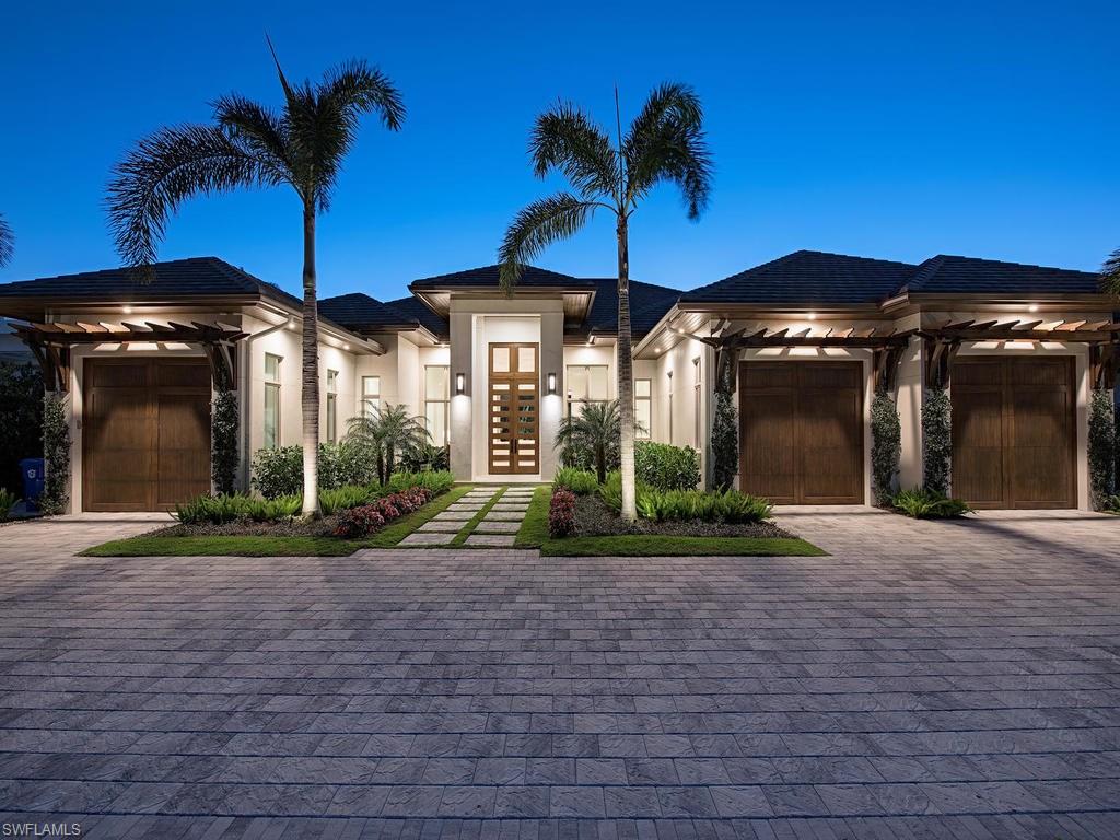 MOORINGS - Residential