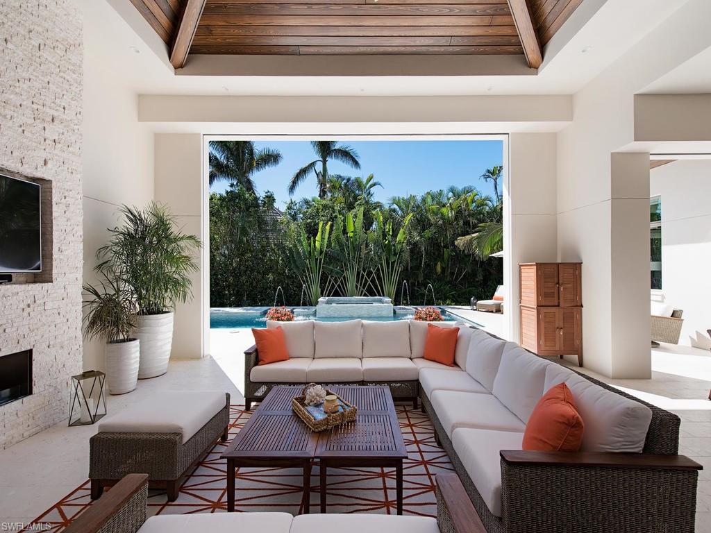 MOORINGS - Residential