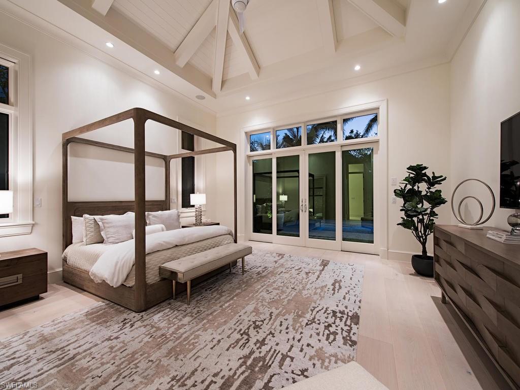 MOORINGS - Residential