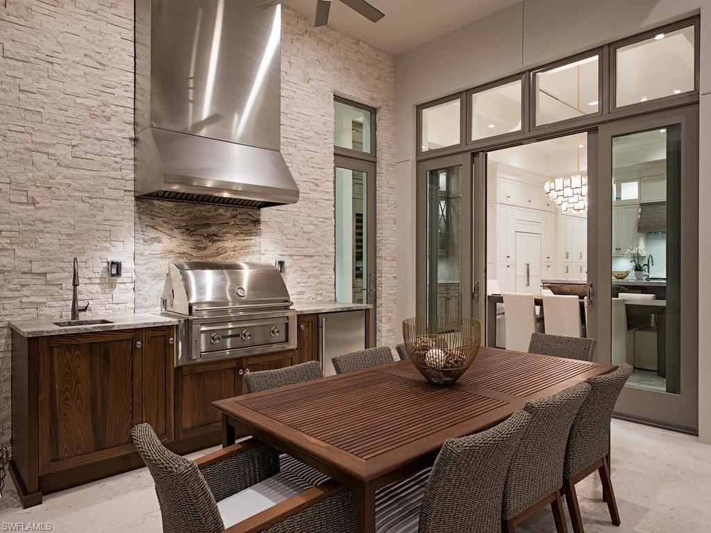 MOORINGS - Residential