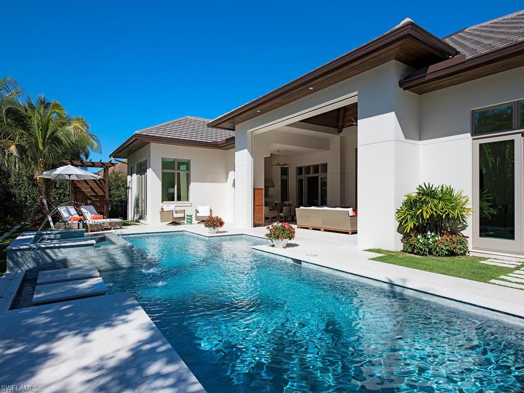 MOORINGS - Residential