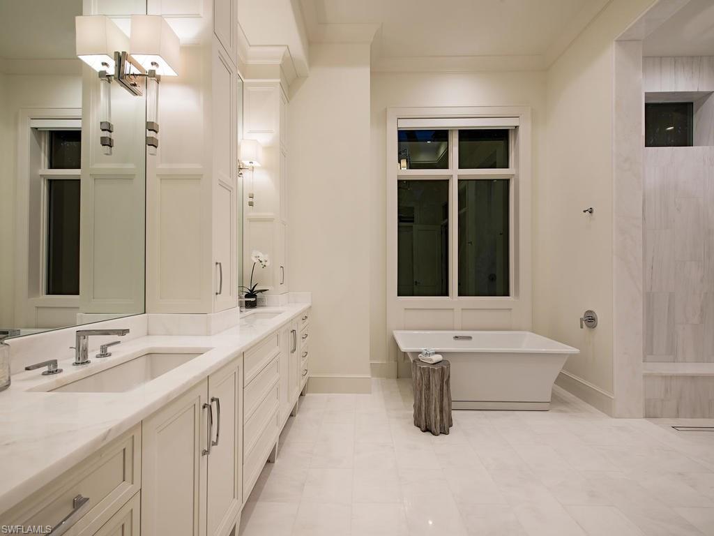 MOORINGS - Residential