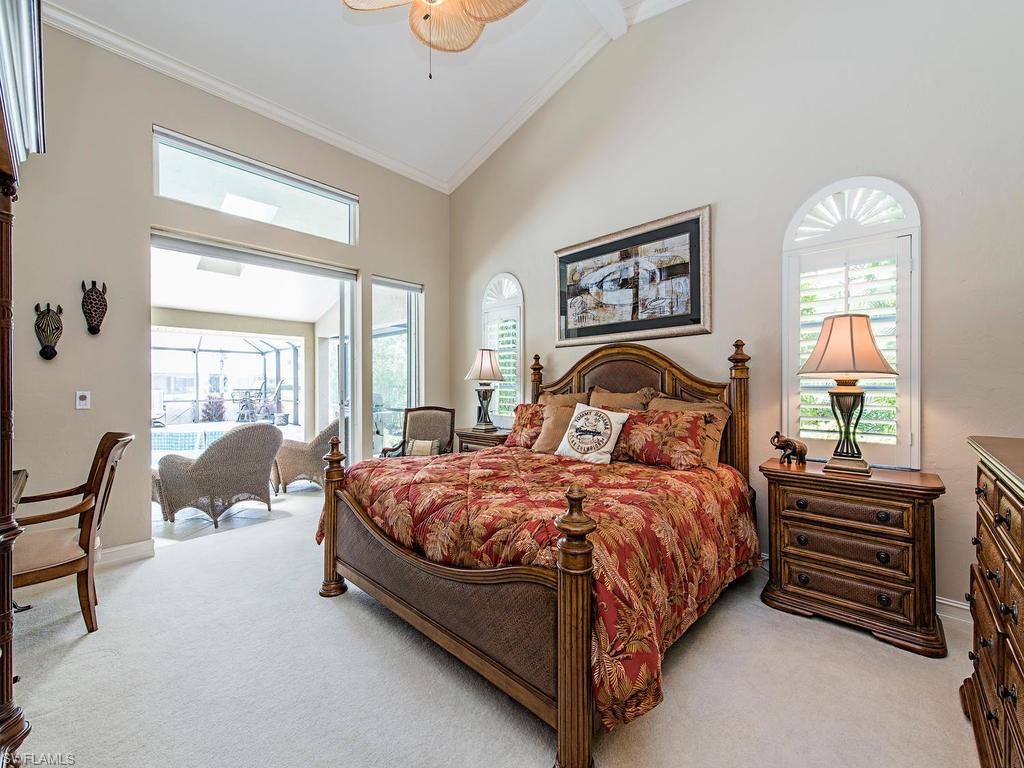 LONGSHORE LAKE - Residential