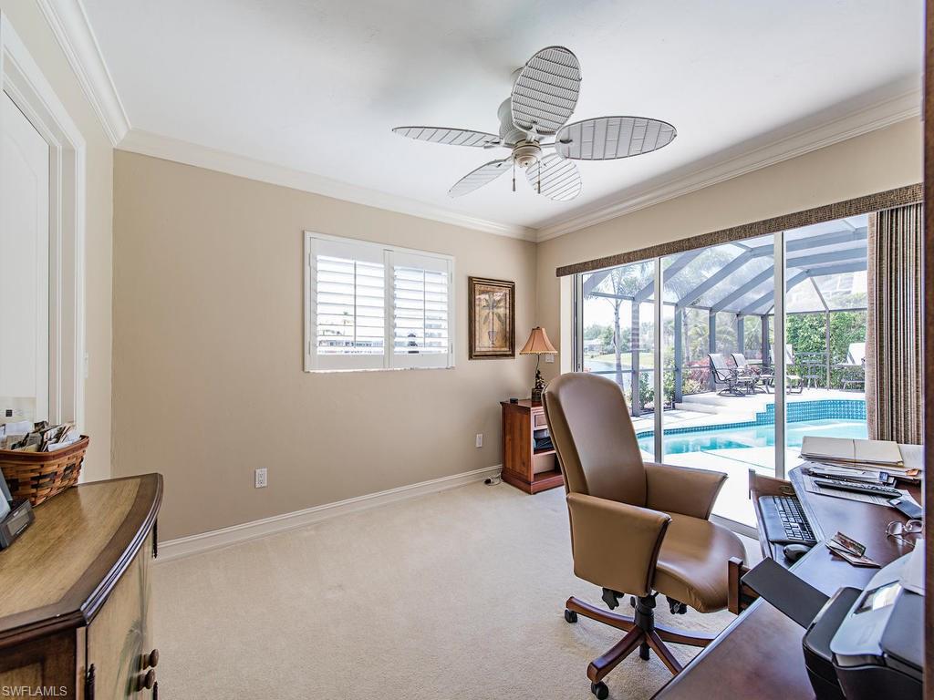 LONGSHORE LAKE - Residential