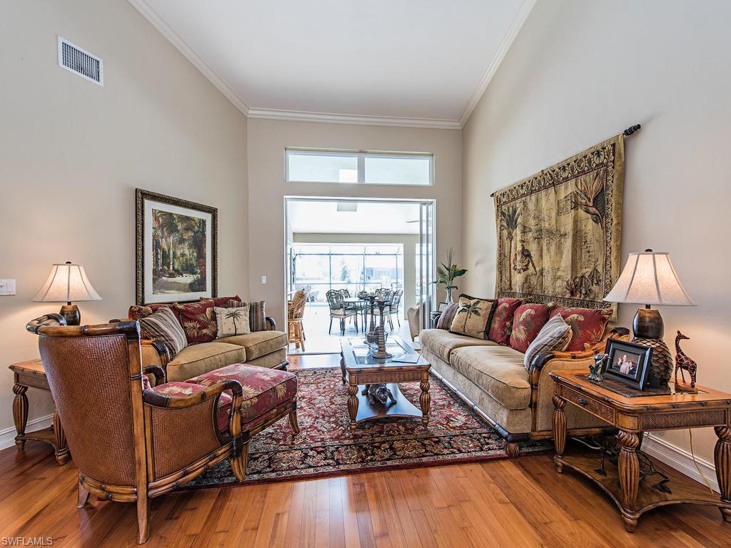 LONGSHORE LAKE - Residential