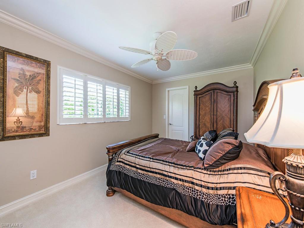 LONGSHORE LAKE - Residential