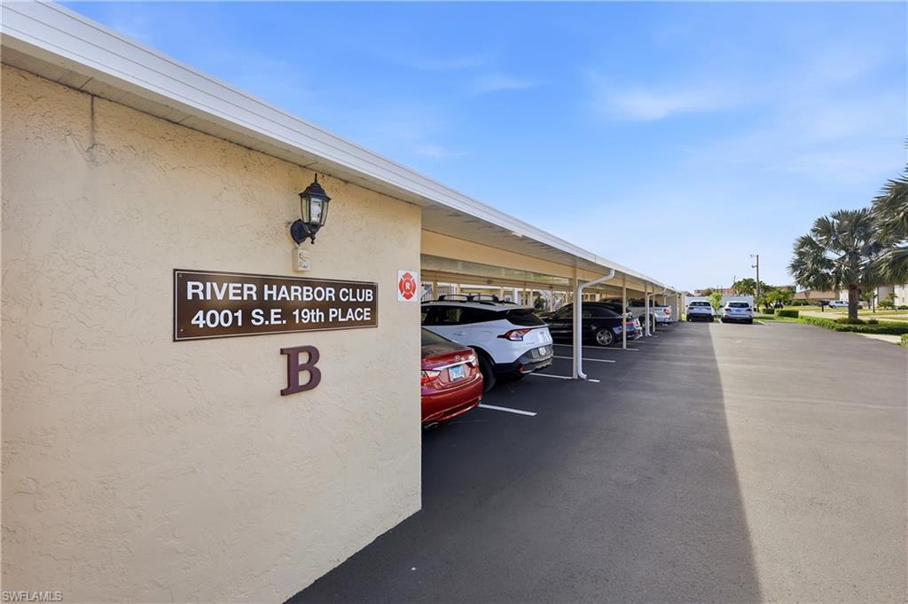 RIVER HARBOR CLUB CONDO - Residential