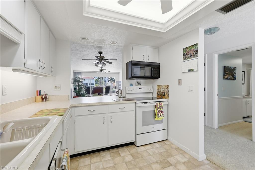 RIVER HARBOR CLUB CONDO - Residential