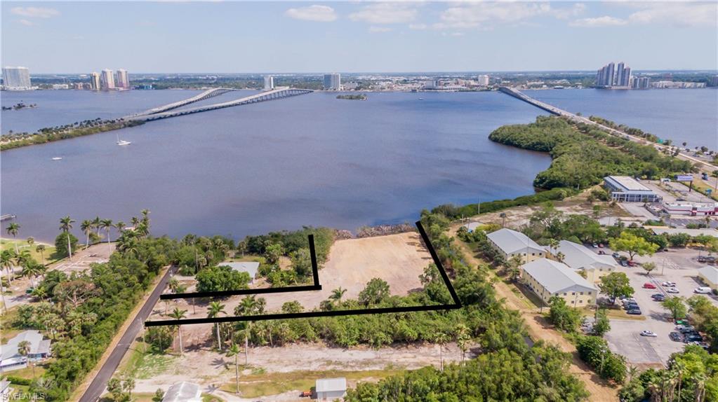 HARBOR ESTATES - Land