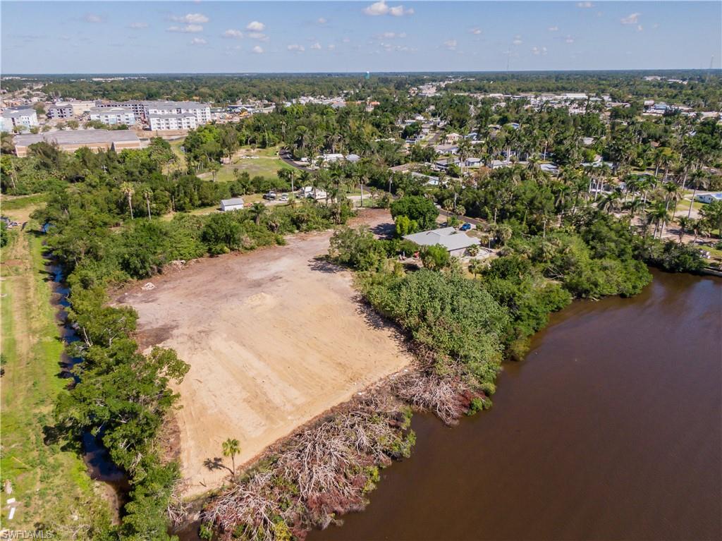 HARBOR ESTATES - Land