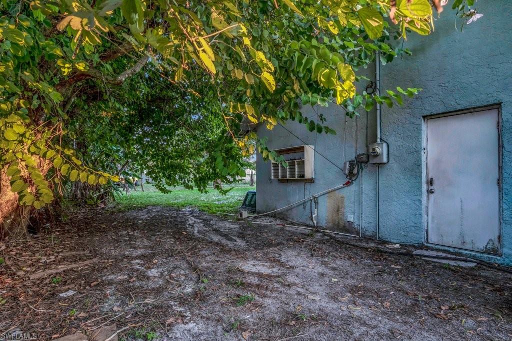 GOLDEN GATE CITY - Residential