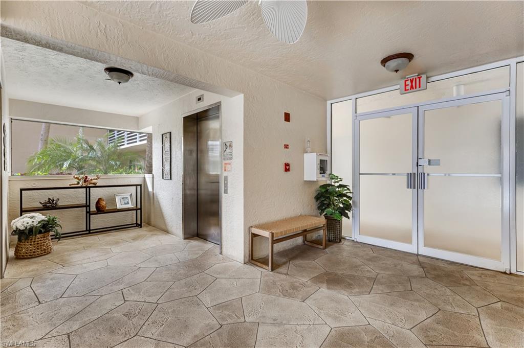 NAPLES WALK - Residential