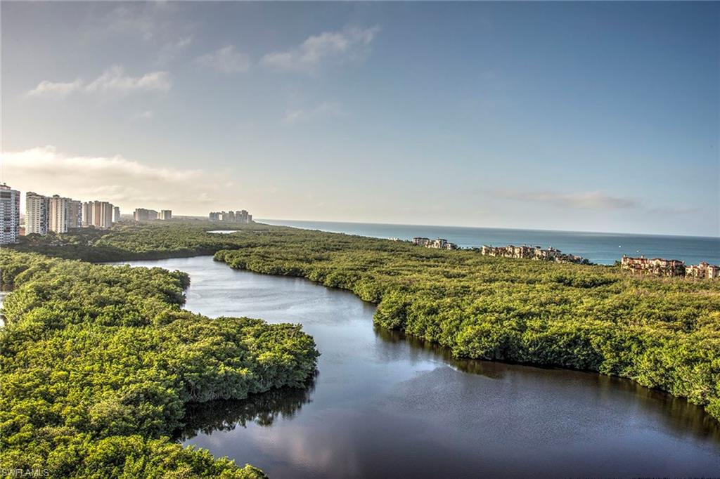 BREAKWATER - Residential