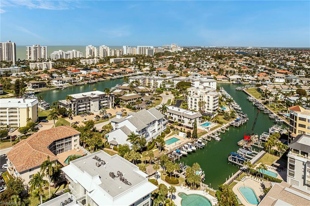 PELICAN PERCH - Residential