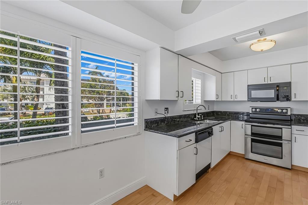 PELICAN PERCH - Residential