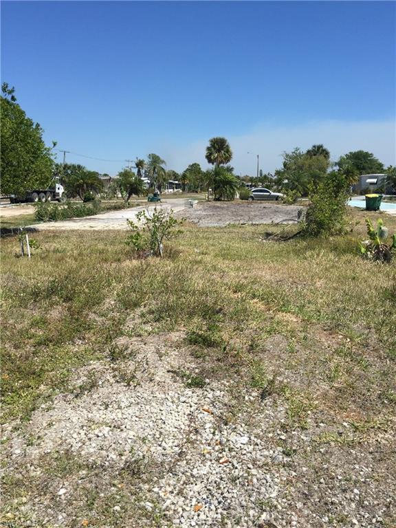 RIVIERA COLONY - Land