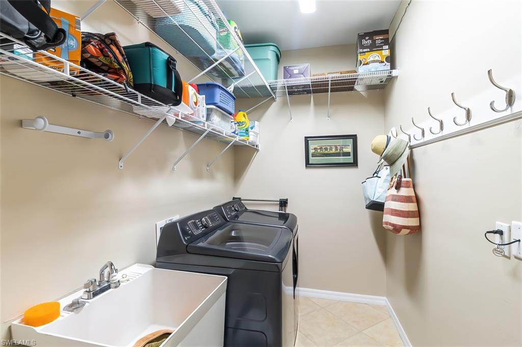 CATALINA ISLES - Residential